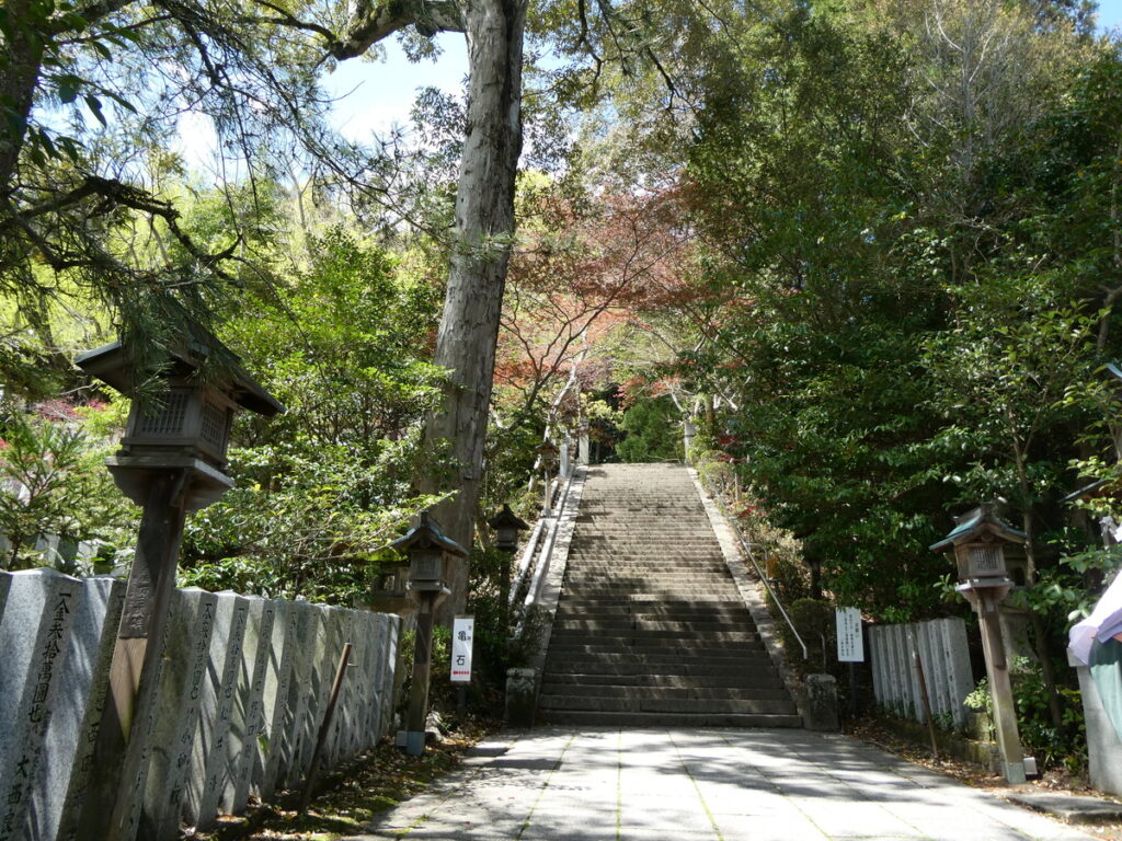 葛城山には、ヤマト王権が恐れたものが残っている