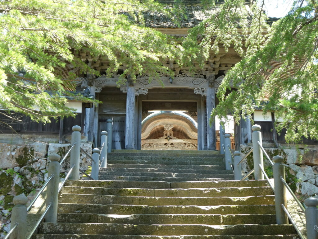 「応挙寺」と呼ばれる大乗寺で、永遠に生きる絵を見た