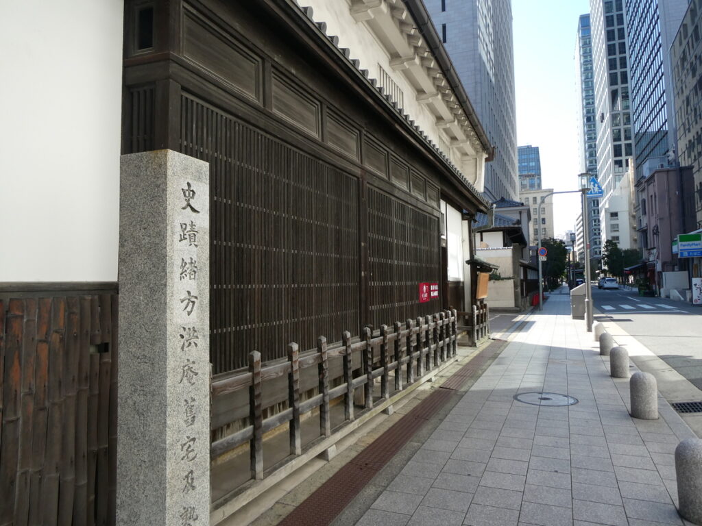 一人一畳、辞書は一組――適塾に詰め込まれた知の熱気