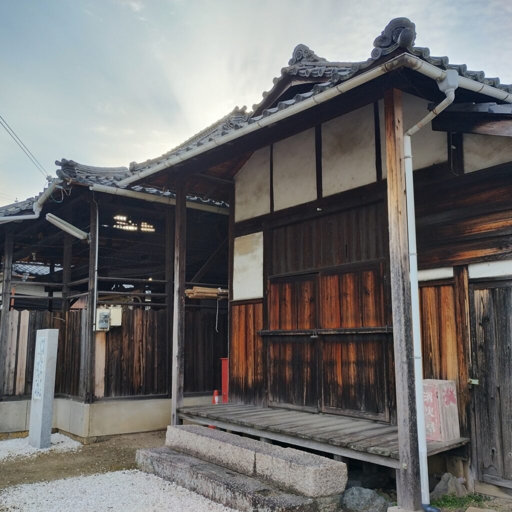 悪霊を止めるには、あまりに丸見えだった――関大明神社